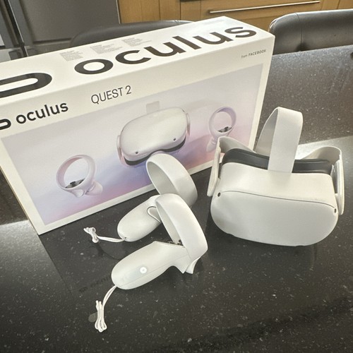 Oculus quest headset - quest, vr