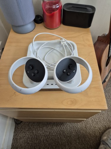 Meta quest controllers and - meta,
