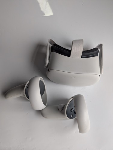 Oculus meta quest headset - oculus,
