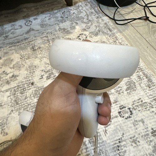 Meta quest oculus - left, side