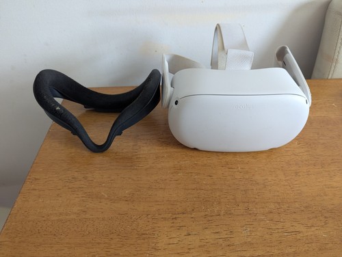 Meta quest 64gb headset only - meta,